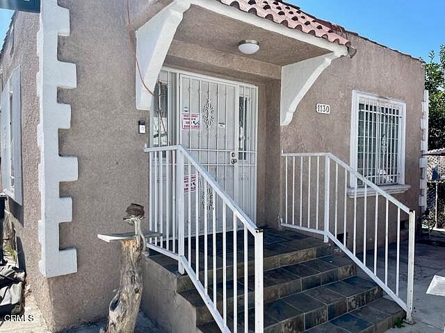 1st image of 1130 E 89th St