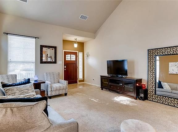 5th image of 10507 Maydelle Dr