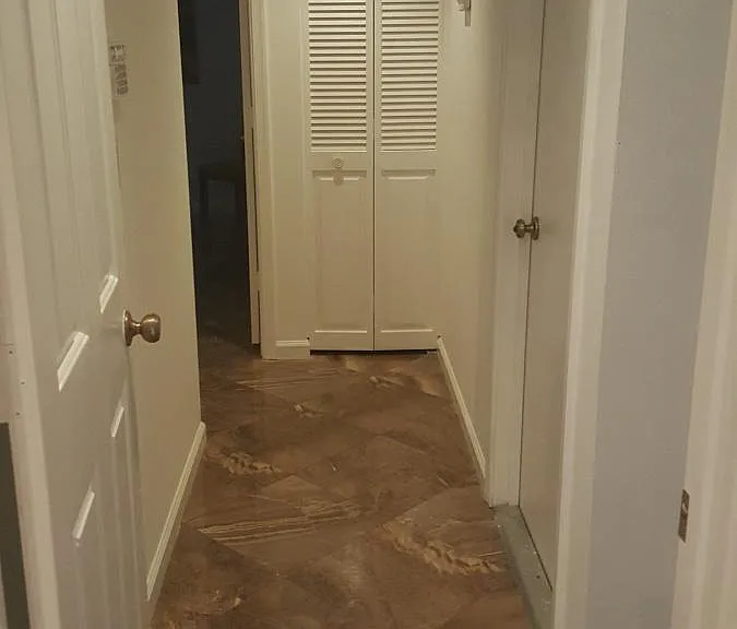 Hall to the garage