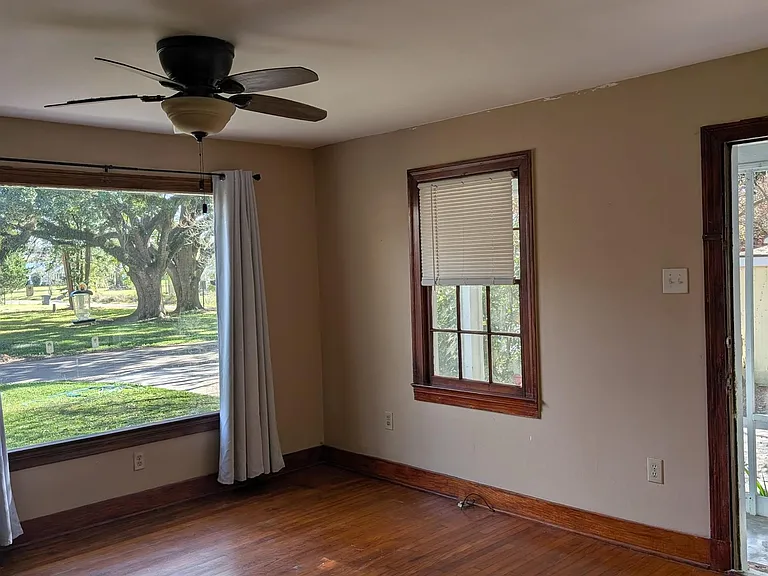 313 Burgin Ave — Photo 16