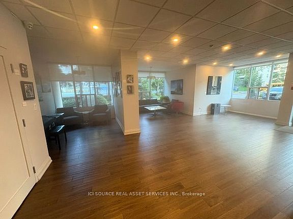 2nd image of 50 Quebec Ave #1102