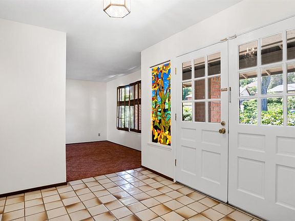 5th image of 1348 Shea Terrace