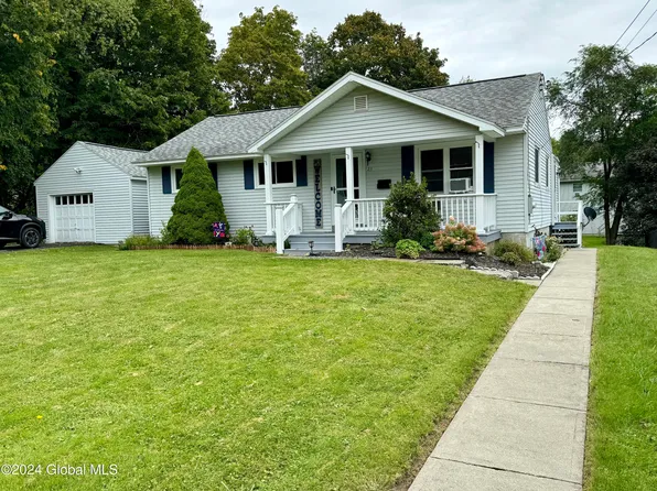 23 Woodrow Road, Amsterdam, NY 12010