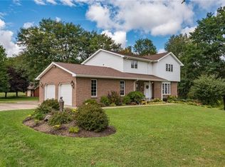 214 Crisswell Rd, Butler, PA 16002
