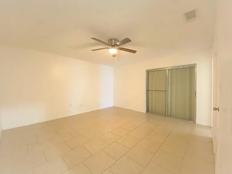 435 Earl Ave — Photo 11