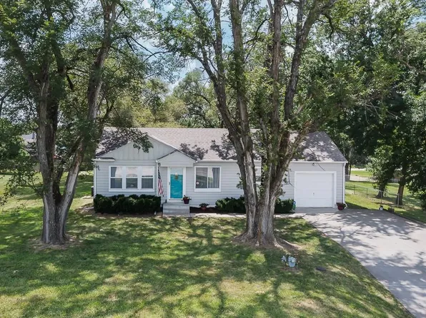 9225 State Ave, Kansas City, KS 66112