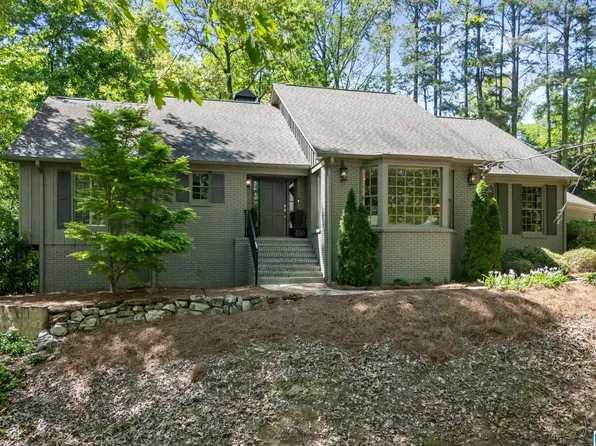 3541 Spring Valley Ct, Mountain Brook, AL 35223