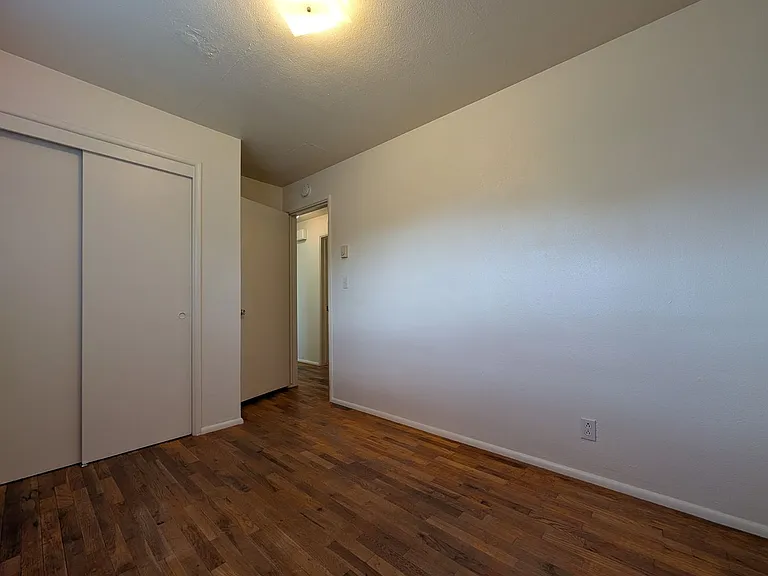 1180 E 32nd Ave — Photo 17