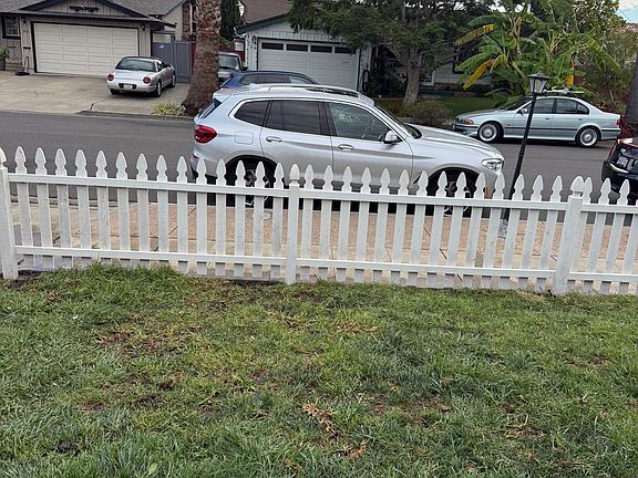 4th image of 1455 Fry Ln