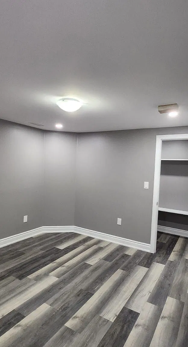 6 bed, $2,400 — Photo 4