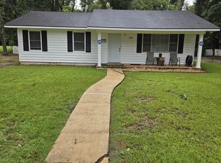 402 S Washington St, Bainbridge, GA 39819