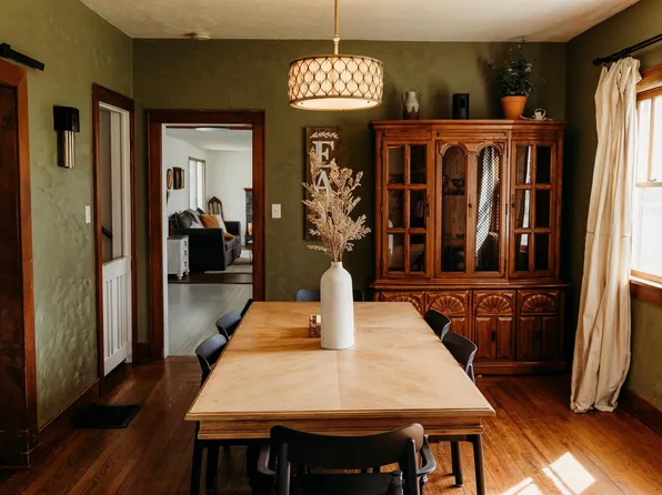 302 E State St, Ashley, IN 46705