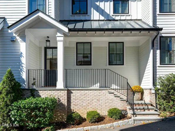 25 Woodland Dr #B, Greenwich, CT 06830