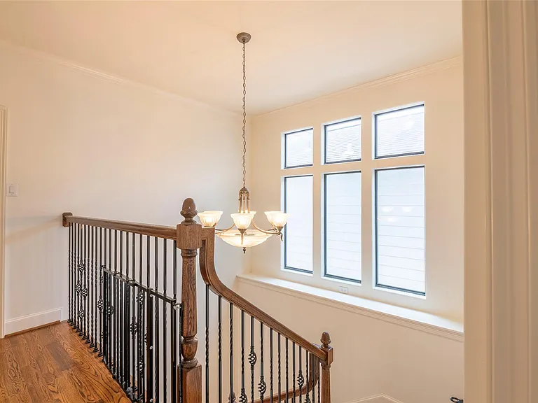 4233 Childress St — Photo 25