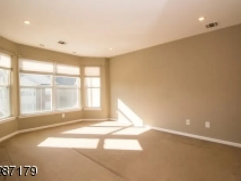 22 Frankie Ln — Photo 17