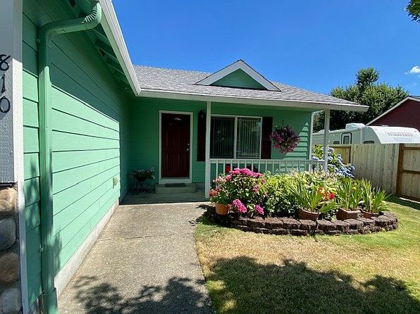 810 Whitney St