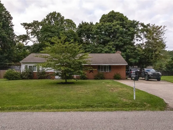 6063 Dundee St, Madison, OH 44057