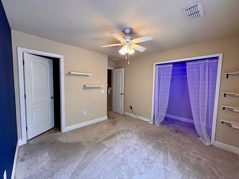 2938 SW 35th Pl #26 — Photo 19
