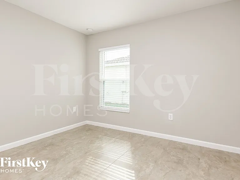 643 Lindbergh Way — Photo 13