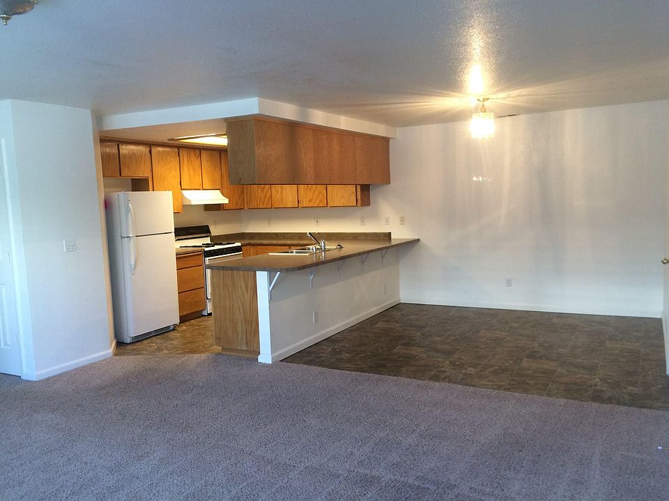 2nd image of 135 Derek Dr Unit A
