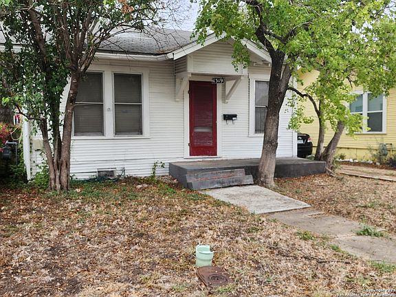 3rd image of 1319 N TRINITY ST