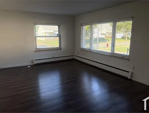 3 bed, $1,500 — Photo 4