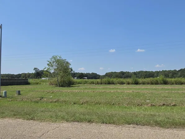 109 Saint Blaise Ln, Youngsville, LA 70592