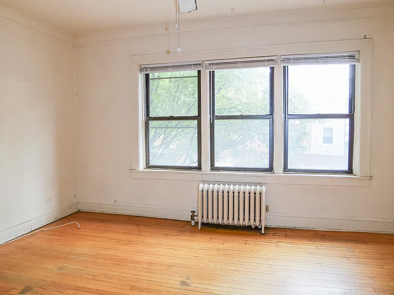 2956 N Seeley Ave #2 — Photo 9