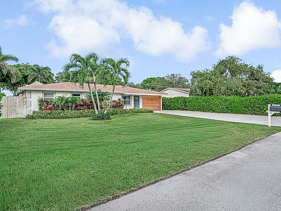 2nd image of 6705 Massachusetts Drive