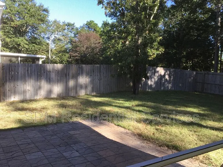 748 Chadwick Shores Dr — Photo 26
