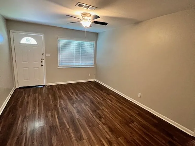6302 Chesterfield Ave — Photo 9