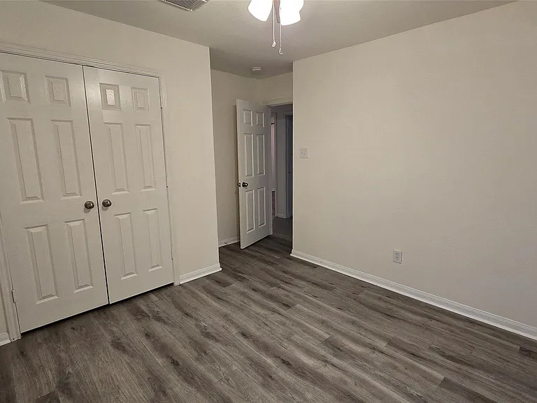 1823 Creegan Park Ct — Photo 14