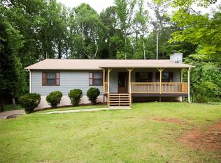 7255 Valley Dr, Winston, GA