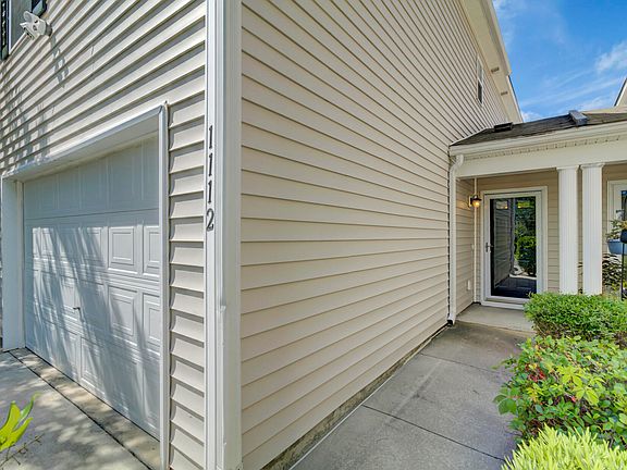 2nd image of 1112 Margle Way