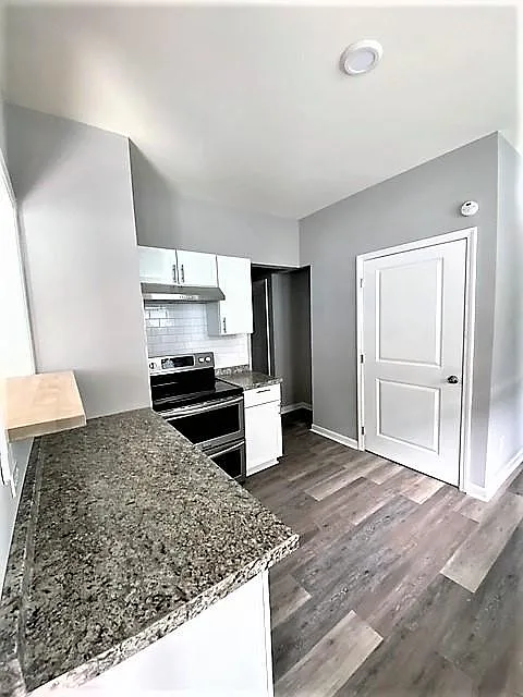 3 bed, 1200 sqft, $1,800 — Photo 4