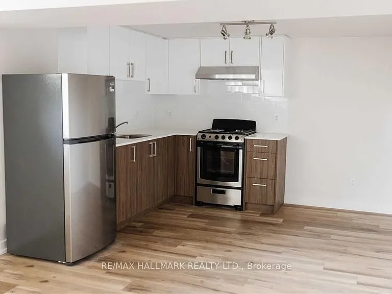 164 Richard Clark Dr #2 — Photo 2