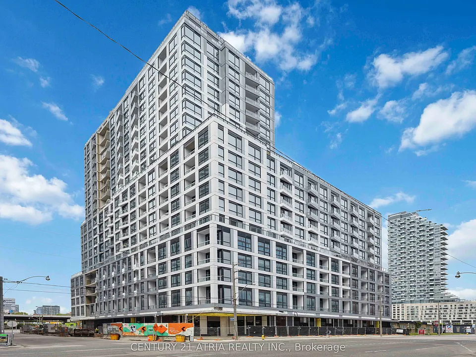 15 Richardson St #302