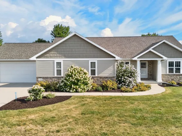 5148 High Pointe Dr, Winneconne, WI 54986