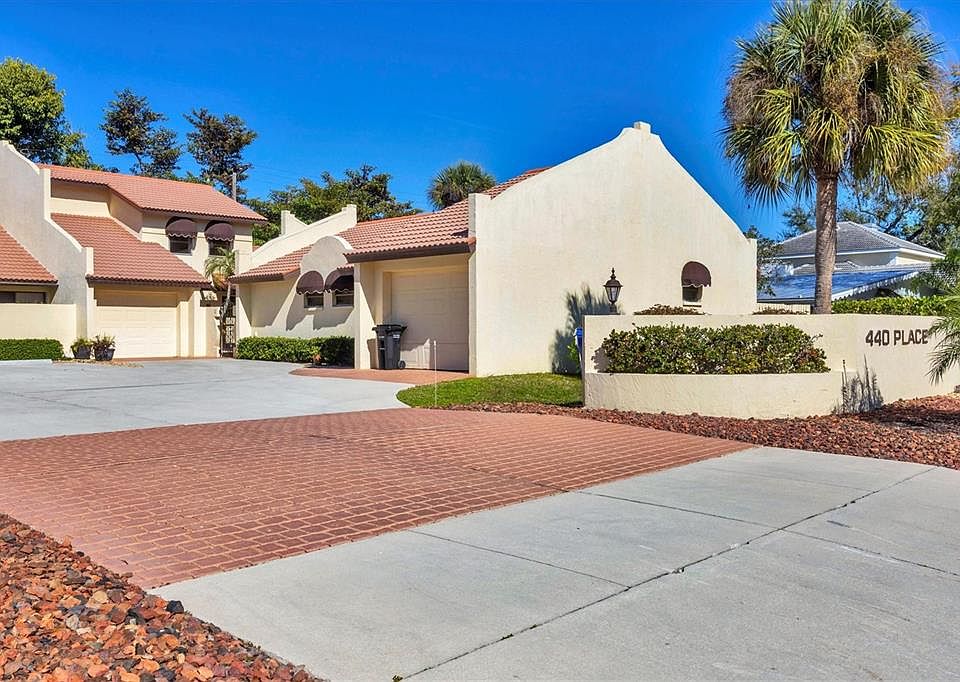 1st image of 440 Palmetto Ct APT 2
