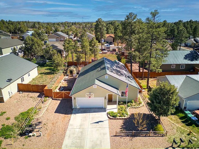 1141 W Cross Creek Ln — Photo 1