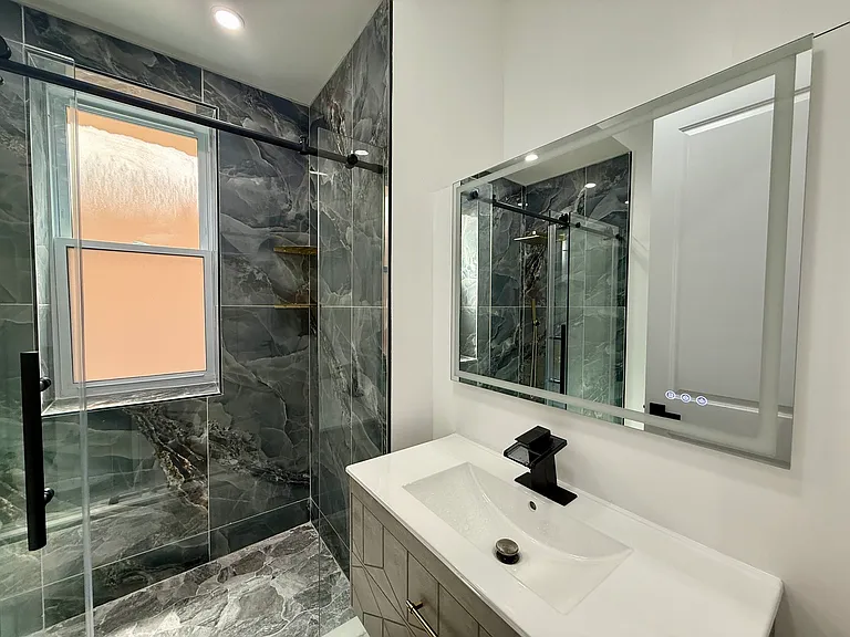 2109 N Spaulding Ave #1 — Photo 11