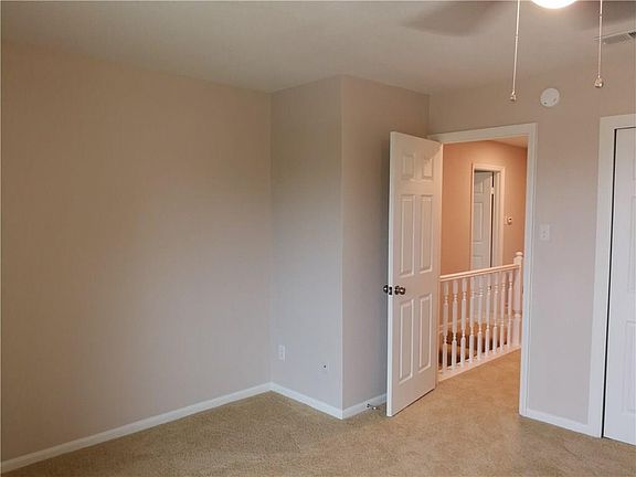 2nd image of 1809 Frosted Hill Dr