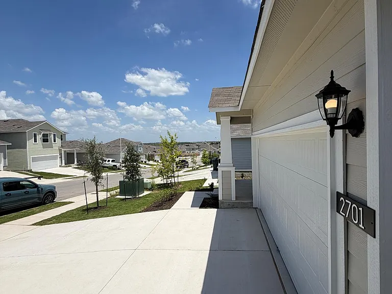 2701 Towy Rd — Photo 4
