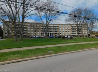 3400 Wooster Rd APT 618, Rocky River, OH