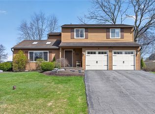 8598 Nazareth Dr, Cicero, NY 13039