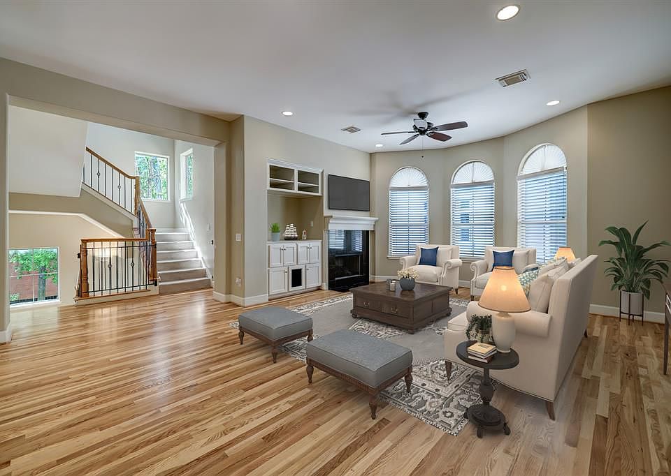 1st image of 5823 Birdsall Market Pl