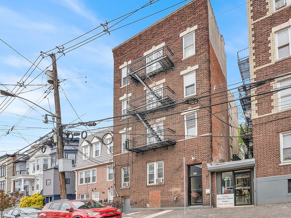 1st image of 182 Congress St APT 6