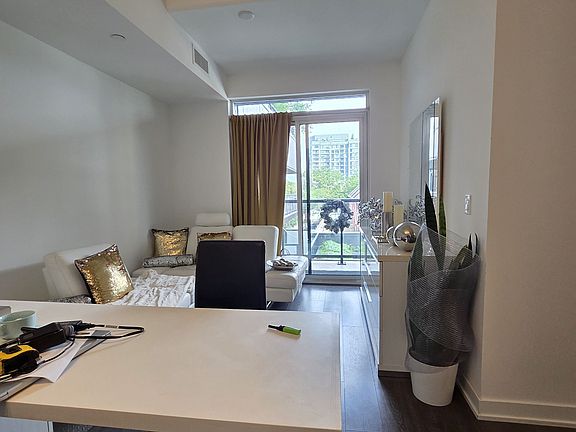 4th image of 370 Martha St #301