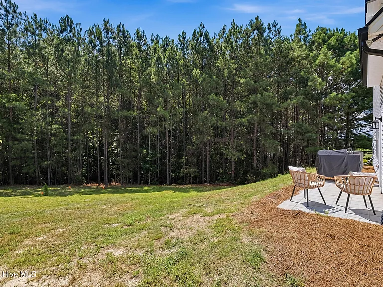 595 Bryant Rd — Photo 27