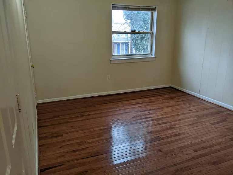 1421 W Clay St #4 — Photo 3